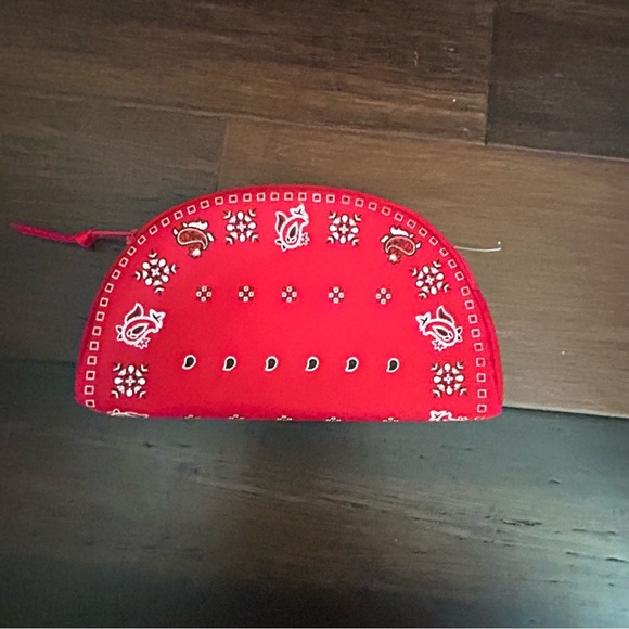 NIB red bandanna-print vintage Velcro wallet and cosmetic bag set ￼ - Picture 6 of 8
